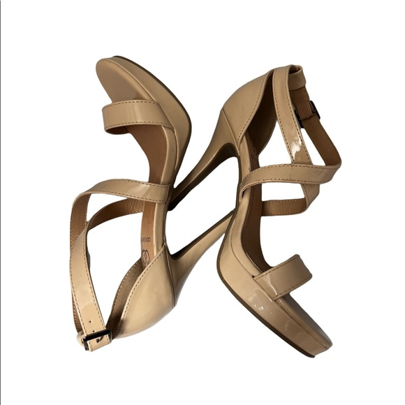 Daisy Fuentes Patent Faux Leather Strappy High Heel Sandal Size 7 - Picture 5 of 8